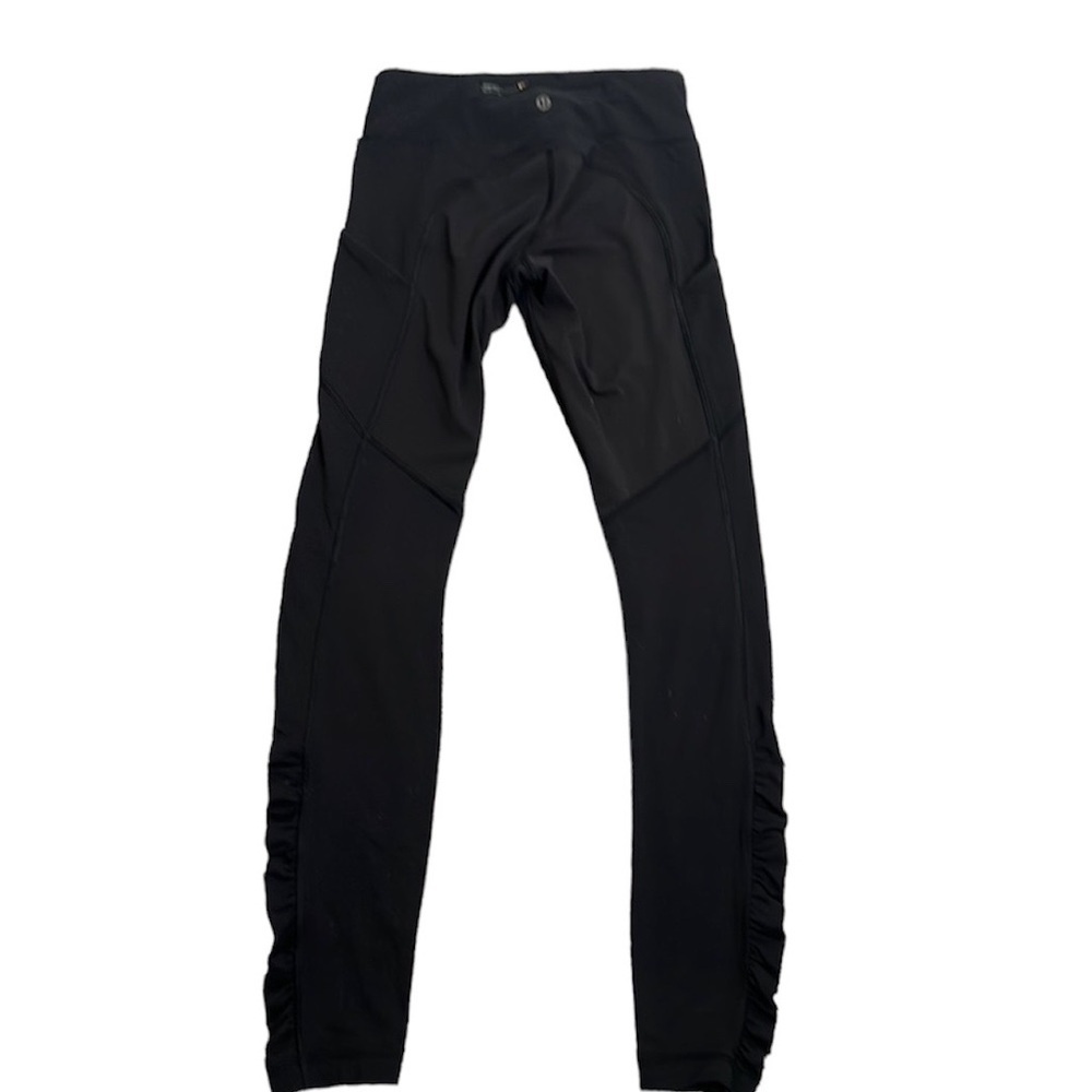 Lululemon black leggings size 4 workout gym